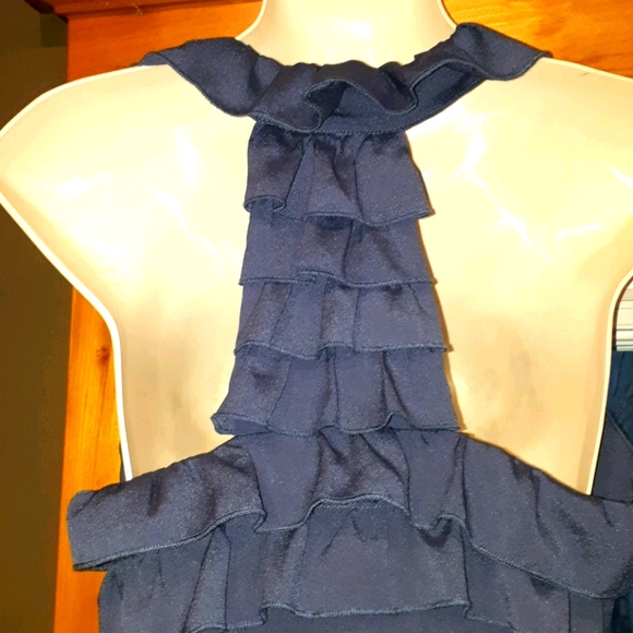 Sexy Ruffled top - Picture 4 of 4